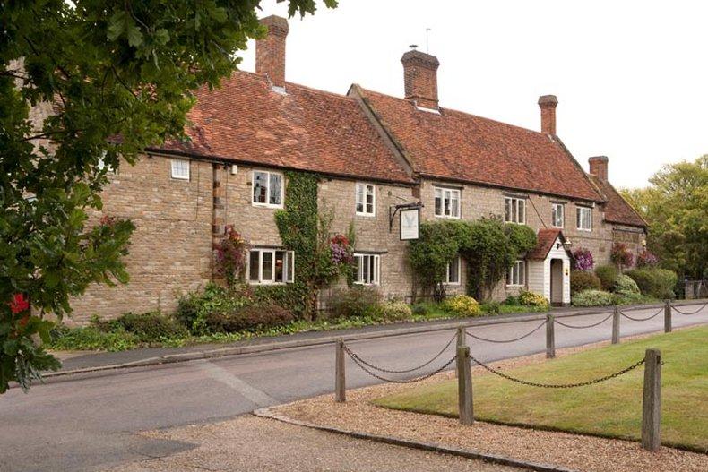 Falcon Hotel Towcester Luaran gambar