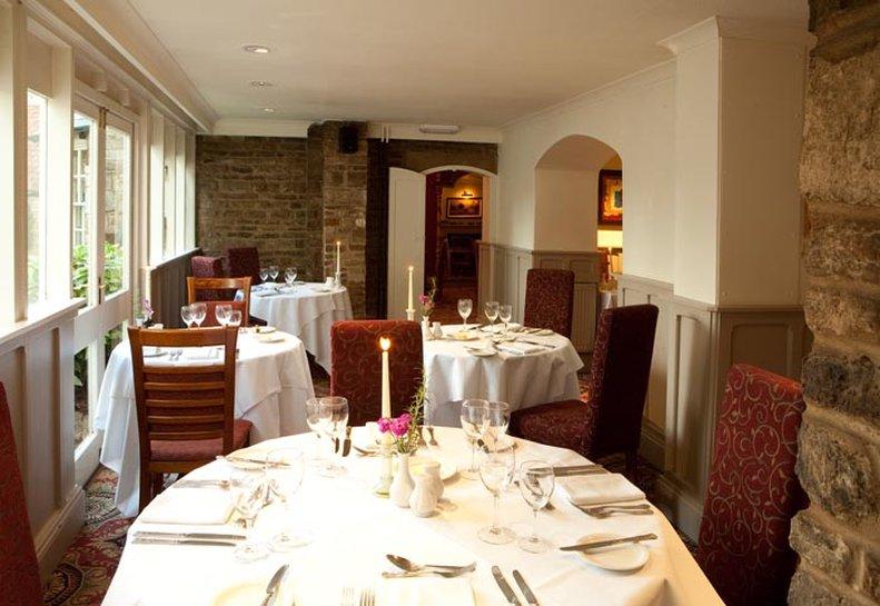 Falcon Hotel Towcester Restoran gambar